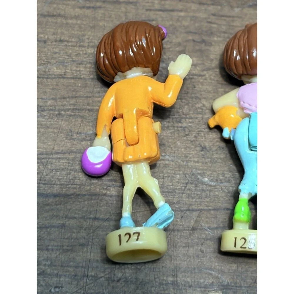 Lot Of 4 Vintage Polly Pocket Figures